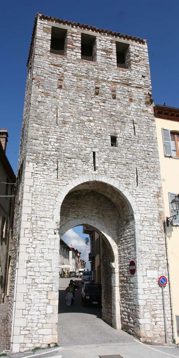 Torre dell'orologio di Costacciaro